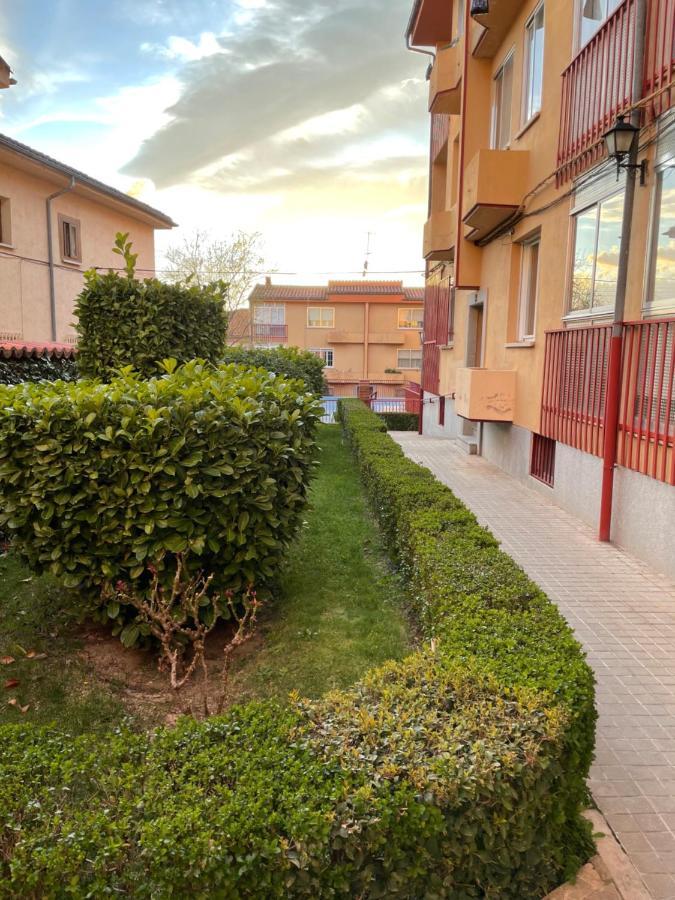 Apartamento Turistico Avila Vut Luaran gambar